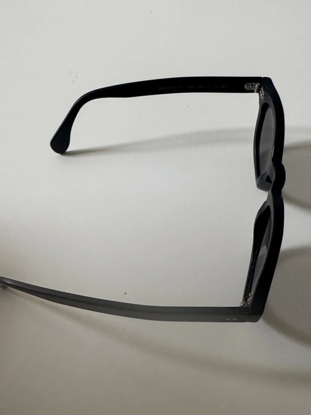 Peter Millar Black Polarize Sunglasses with Gray Lenses